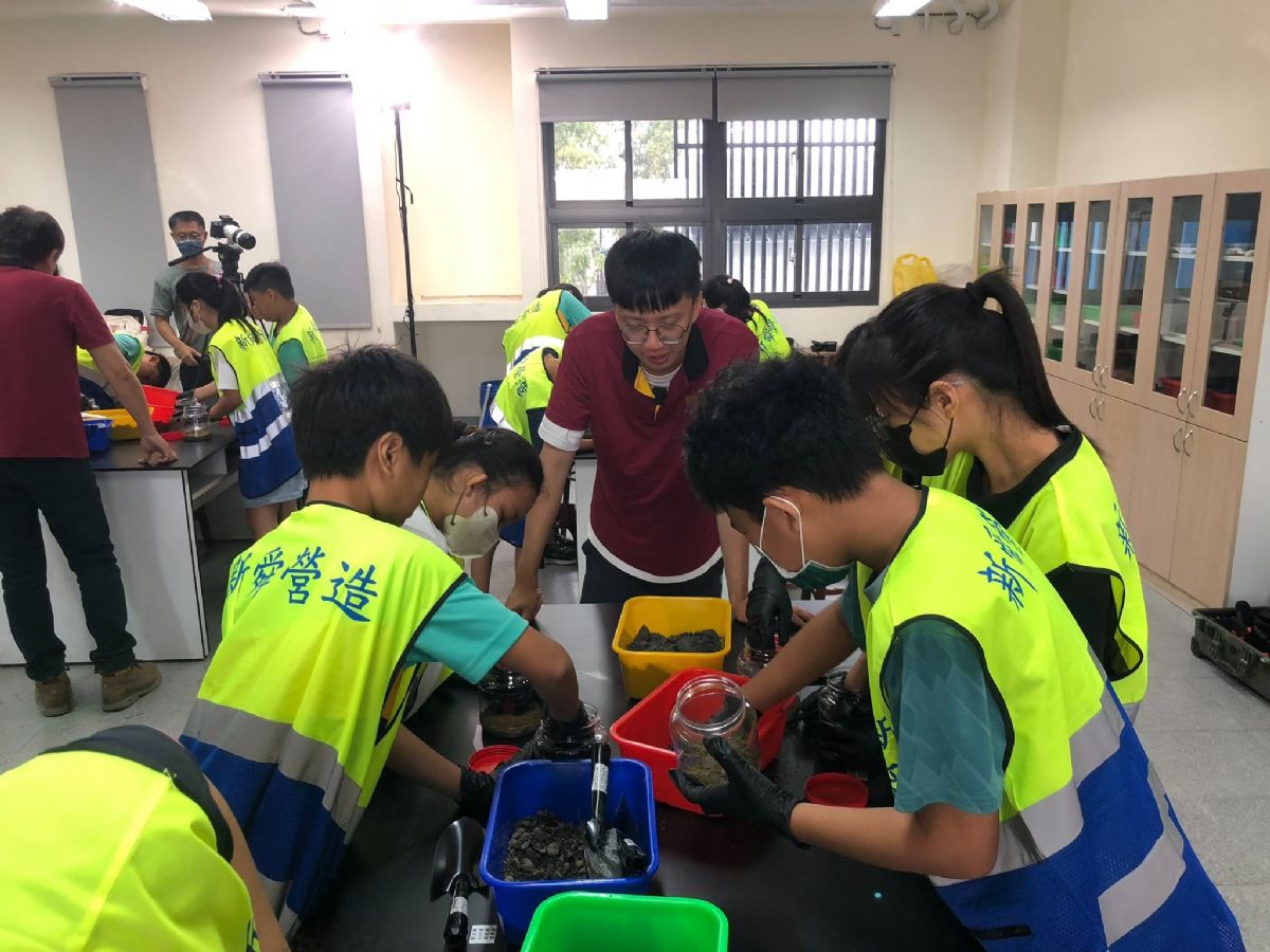 新舜學院小小生態工程師