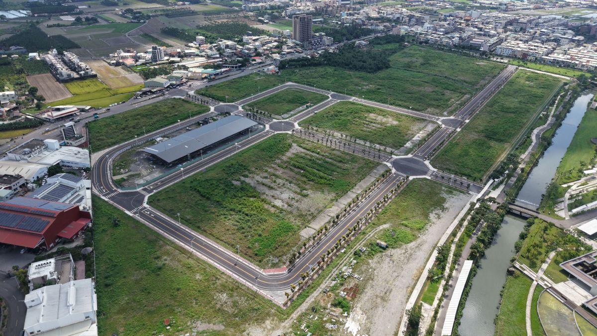 屏東廠區殺蛇溪以南工業區開發工程